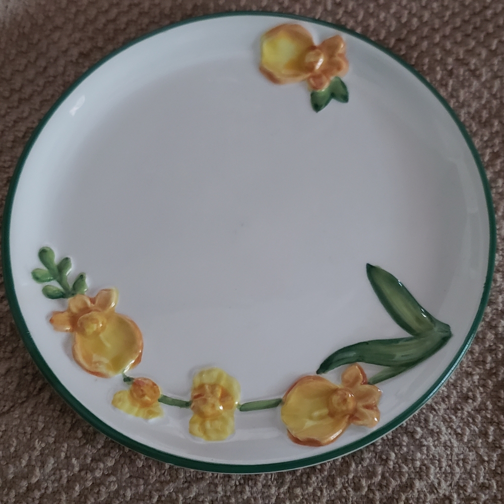 White Barn Candle Holder Plate